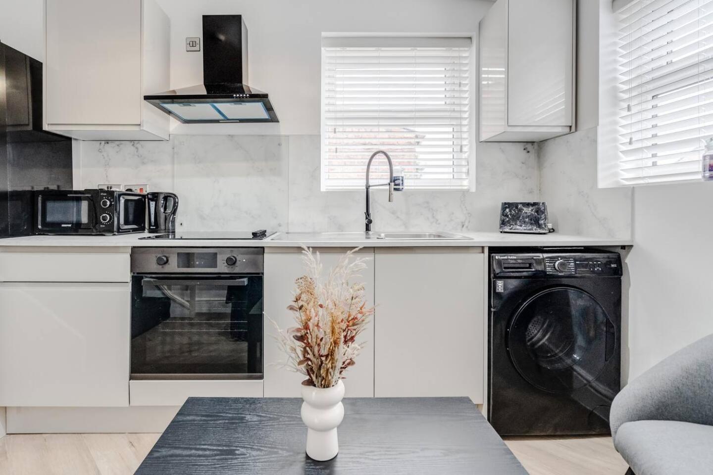 Urban Stay Studio Bright Space 10 Mins To City Liverpool Extérieur photo