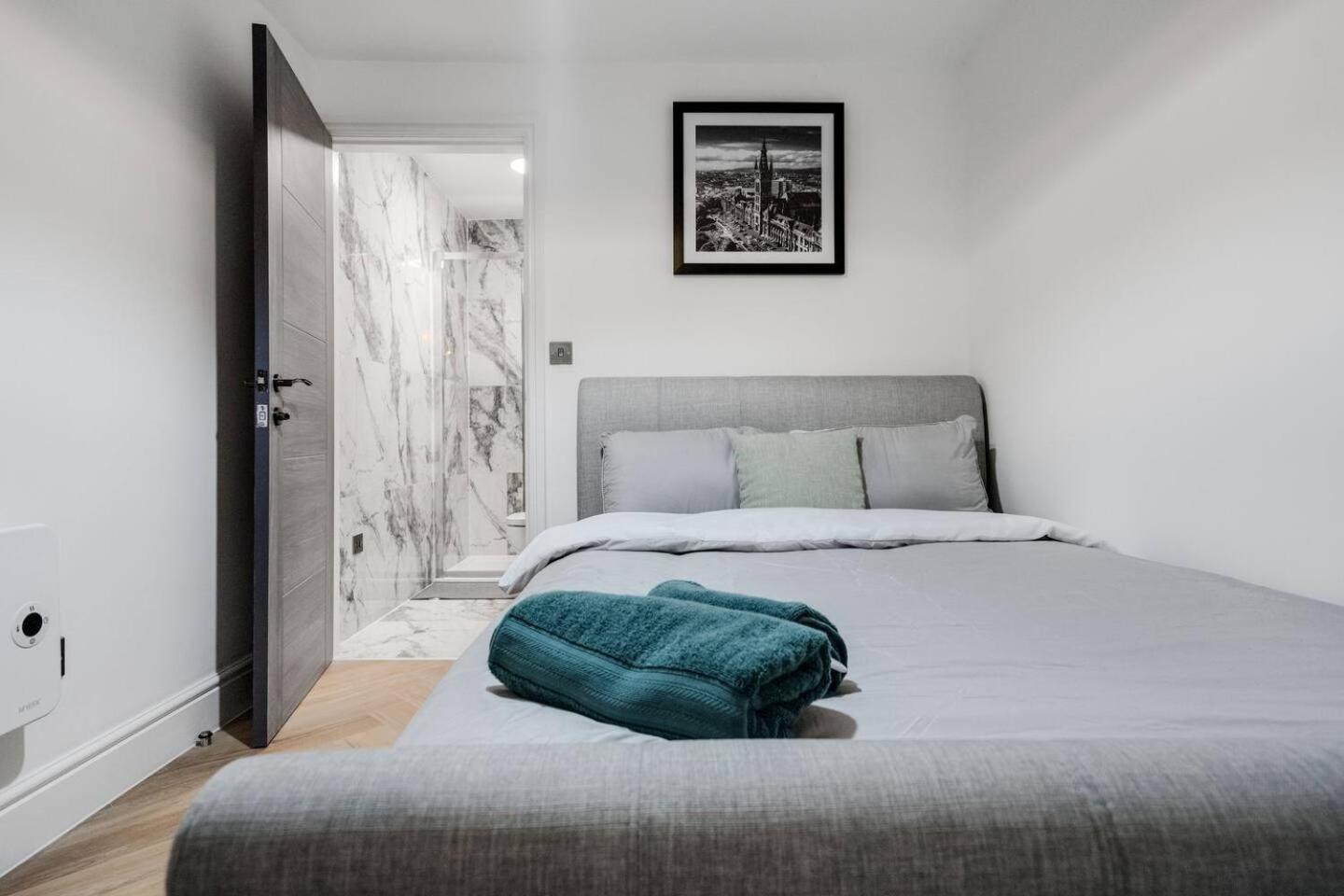 Urban Stay Studio Bright Space 10 Mins To City Liverpool Extérieur photo